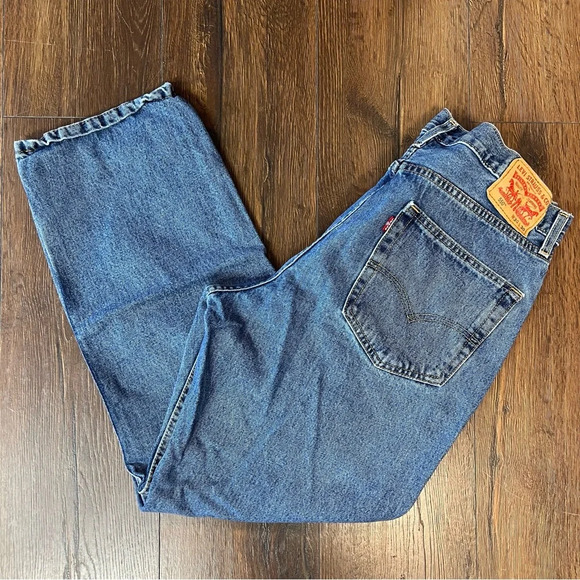 Levi's Other - Men’s Levi 550 relaxed fit jeans SZ 36/30